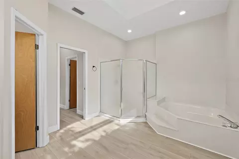 Bath - 38 Kingsley Cir, Ormond Beach, FL 32174 photo 2 of 5