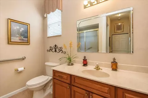 Bath - 5667 27th Pl NW, Ocala, FL 34482 photo 3 of 4