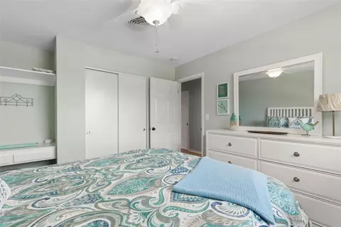 Bedroom - 76 Banyan Dr, Ormond Beach, FL 32176 photo 7 of 9