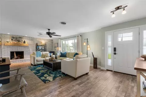 Entry Way - 76 Banyan Dr, Ormond Beach, FL 32176 photo 1 of 4