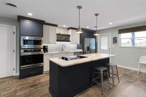 Kitchen - 76 Banyan Dr, Ormond Beach, FL 32176 photo 2 of 7