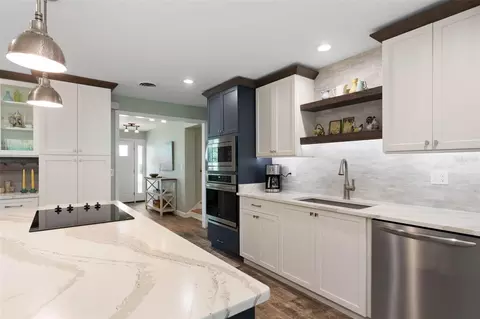 Kitchen - 76 Banyan Dr, Ormond Beach, FL 32176 photo 6 of 7