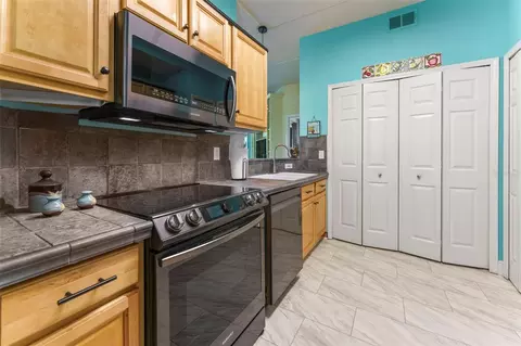 Kitchen - 710 Augusta Cir #11A, Saint Augustine, FL 32086 photo 2 of 3