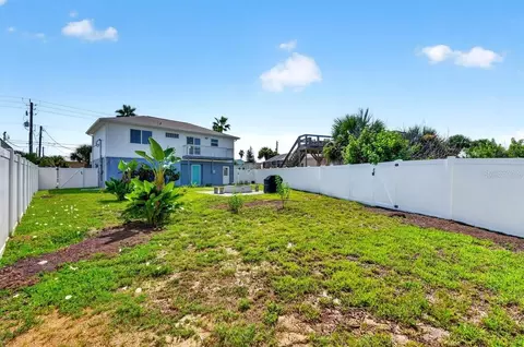 Exterior - 1901 N Central Ave, Flagler Beach, FL 32136 photo 7 of 9
