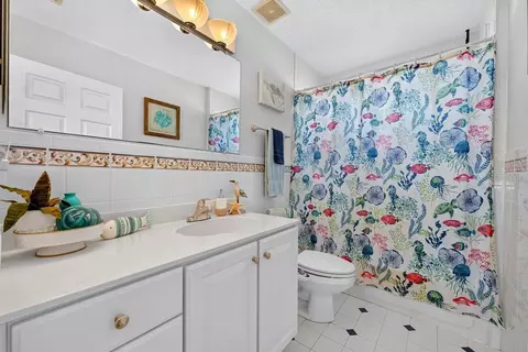Bath - 1901 N Central Ave, Flagler Beach, FL 32136 photo 1 of 2