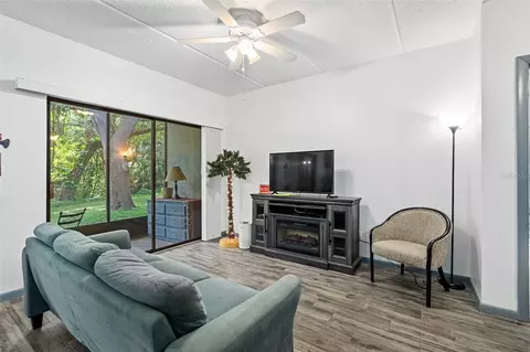 Living - 35 Navarra Ct #35, Saint Augustine, FL 32086 photo 3 of 4