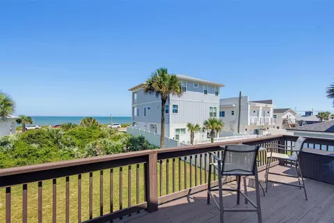Exterior - 712 Central Ave N, Flagler Beach, FL 32136 photo 7 of 19