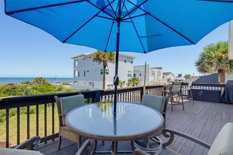 Exterior - 712 Central Ave N, Flagler Beach, FL 32136 photo 4 of 19