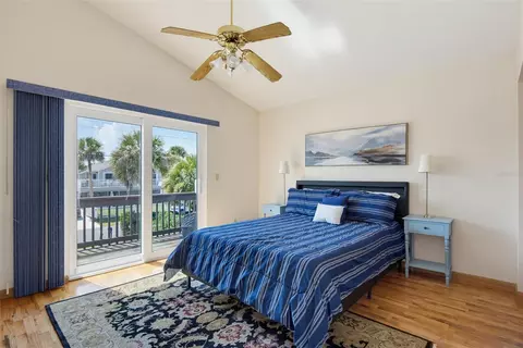Bedroom - 712 Central Ave N, Flagler Beach, FL 32136 photo 5 of 8