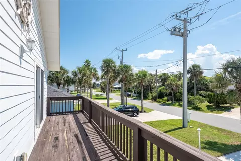 Exterior - 712 Central Ave N, Flagler Beach, FL 32136 photo 8 of 19