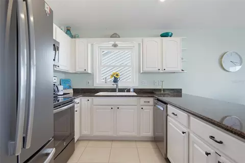 Kitchen - 712 Central Ave N, Flagler Beach, FL 32136 photo 3 of 5