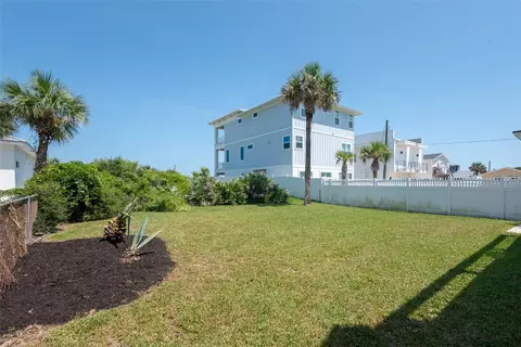 Exterior - 712 Central Ave N, Flagler Beach, FL 32136 photo 14 of 19