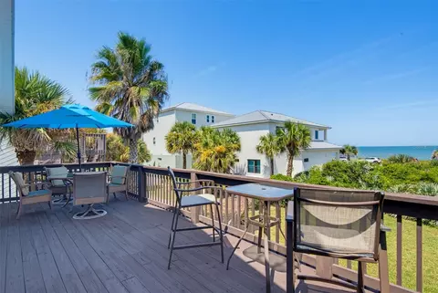 Exterior - 712 Central Ave N, Flagler Beach, FL 32136 photo 5 of 19