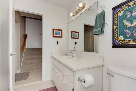 Bath - 712 Central Ave N, Flagler Beach, FL 32136 photo 3 of 4