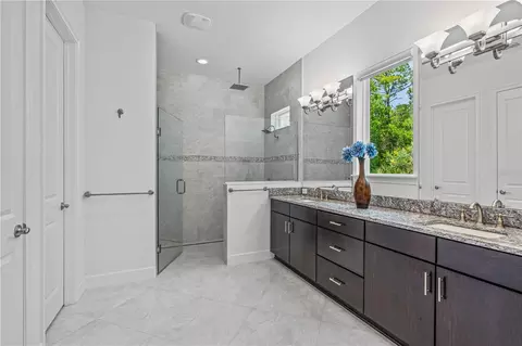 Bath - 214 Ashwood Ct, Ormond Beach, FL 32174 photo 1 of 5