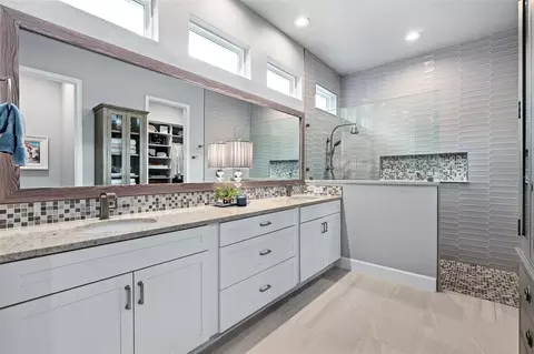 Bath - 463 Stirling Bridge Dr, Ormond Beach, FL 32174 photo 1 of 6