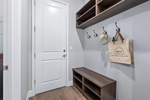 Entry Way - 463 Stirling Bridge Dr, Ormond Beach, FL 32174 photo 5 of 5