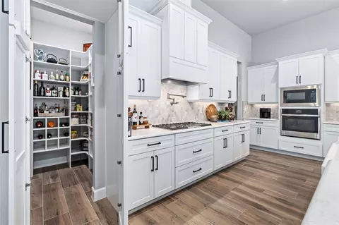 Kitchen - 463 Stirling Bridge Dr, Ormond Beach, FL 32174 photo 3 of 8