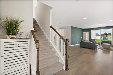 Entry Way - 542 Silver Landing Dr, Saint Augustine, FL 32092 photo 6 of 8