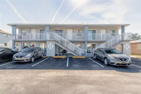 428 Auburn Dr #202, Daytona Beach, FL 32118