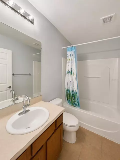 Bath - 9950 58th St E, Parrish, FL 34219 photo 3 of 7