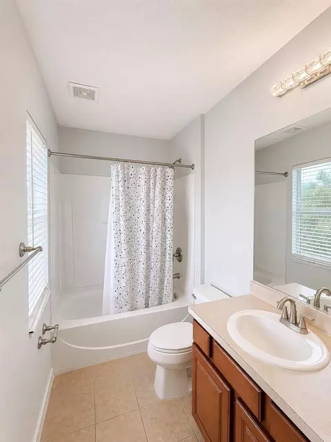 Bath - 9950 58th St E, Parrish, FL 34219 photo 4 of 7