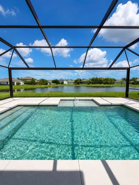 Exterior - 9950 58th St E, Parrish, FL 34219 photo 2 of 7