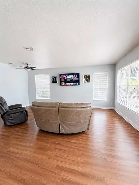 Living - 9950 58th St E, Parrish, FL 34219 photo 1 of 2