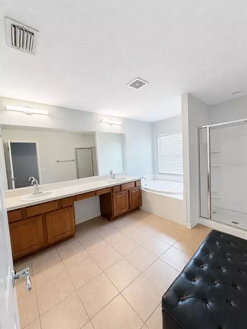 Bath - 9950 58th St E, Parrish, FL 34219 photo 1 of 7