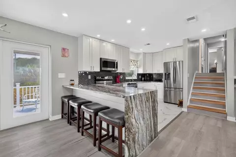 Kitchen - 10 Tipperary Ln, Ormond Beach, FL 32176 photo 4 of 6