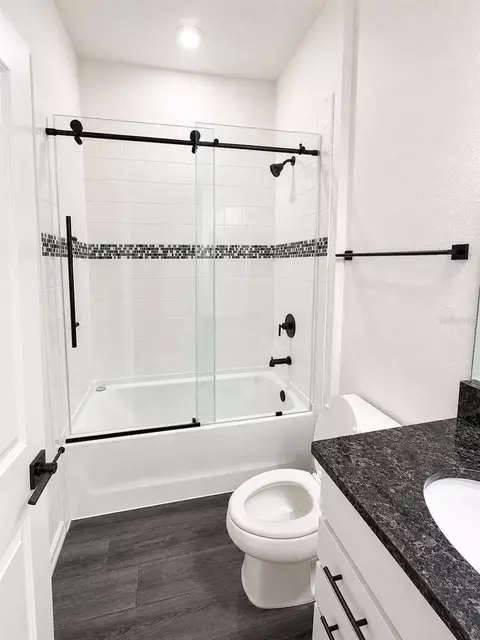 Bath - 9589 Sandy Bluffs Cir, Parrish, FL 34219 photo 4 of 4