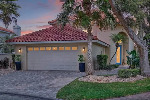 15 Madeira Ct, Palm Coast, FL 32137