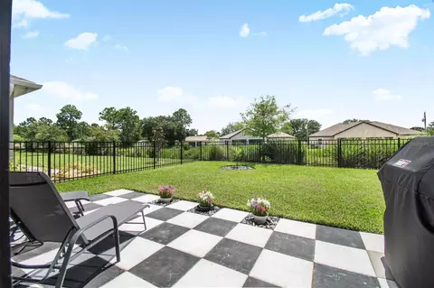 Exterior - 7 Tideway Trl, Palm Coast, FL 32137 photo 7 of 12