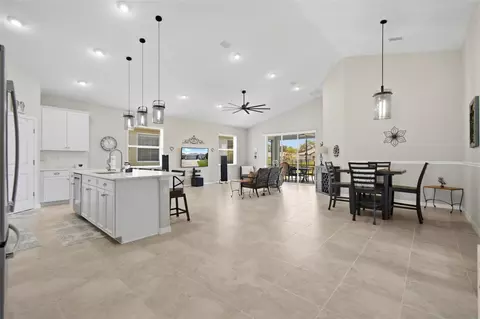 Entry Way - 7 Tideway Trl, Palm Coast, FL 32137 photo 4 of 10