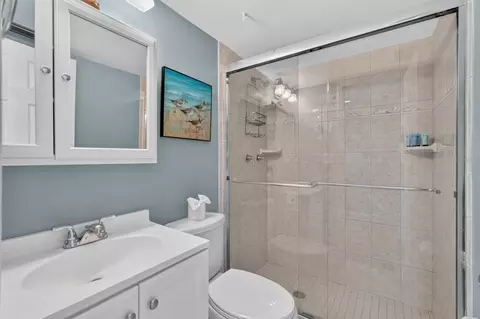 Bath - 7265 A1a S #B8, Saint Augustine Beach, FL 32080 photo 3 of 3