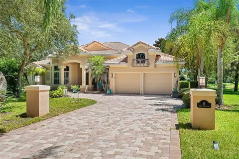 18 N Park Ln, Palm Coast, FL 32137