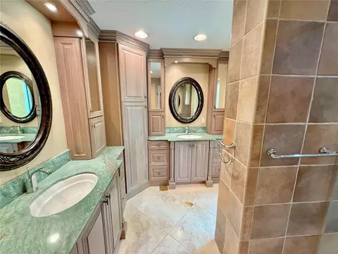 Bath - 1481 Lambert Ave, Flagler Beach, FL 32136 photo 1 of 12