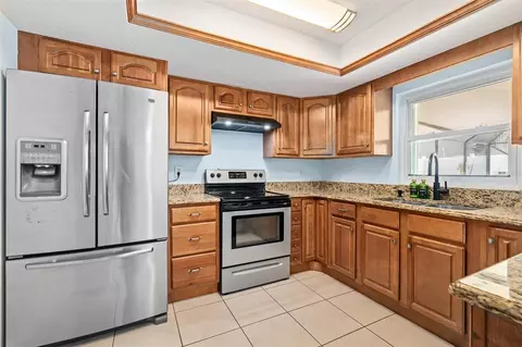 Kitchen - 6 Concord Dr, Ormond Beach, FL 32176 photo 2 of 5