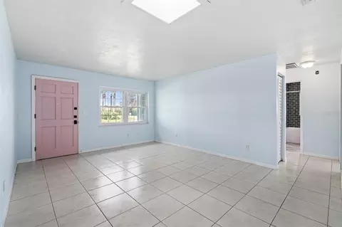 Living - 6 Concord Dr, Ormond Beach, FL 32176 photo 3 of 10