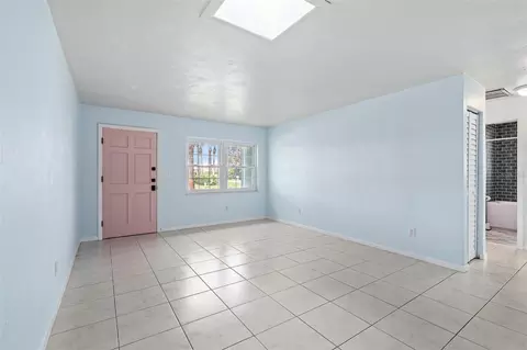Living - 6 Concord Dr, Ormond Beach, FL 32176 photo 4 of 10