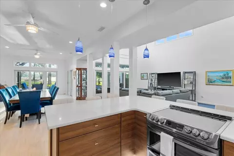 Kitchen - 13 Bay Point Dr, Ormond Beach, FL 32174 photo 4 of 8