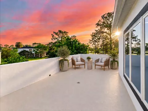 Exterior - 13 Bay Point Dr, Ormond Beach, FL 32174 photo 7 of 14