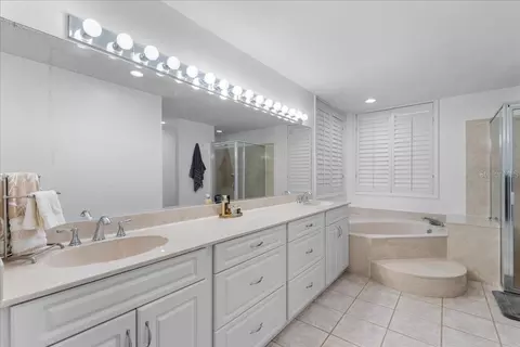 Bath - 13 Bay Point Dr, Ormond Beach, FL 32174 photo 2 of 7