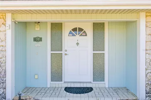 Entry Way - 33 E Sea Hbr, Ormond Beach, FL 32174 photo 1 of 2