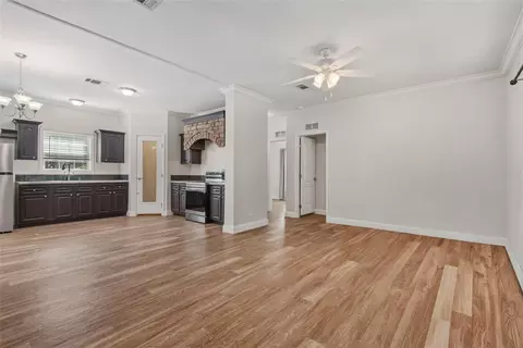 Living - 78 Pearl St, Saint Augustine, FL 32084 photo 2 of 4