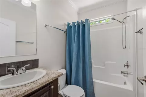 Bath - 78 Pearl St, Saint Augustine, FL 32084 photo 2 of 2