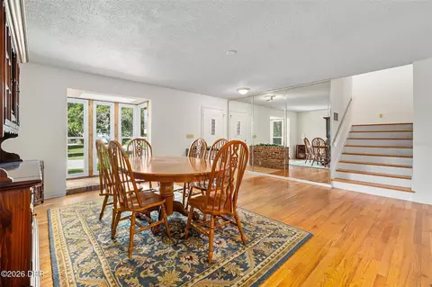 Dining - 7 Waterfront Ct, Ormond Beach, FL 32174 photo 3 of 4