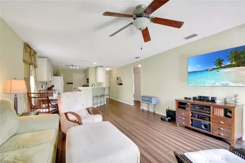 Living - 965 Wynfield Cir, Saint Augustine, FL 32092 photo 1 of 3