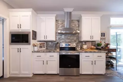 Kitchen - 1225 Hazelnut St, Bunnell, FL 32110 photo 3 of 4