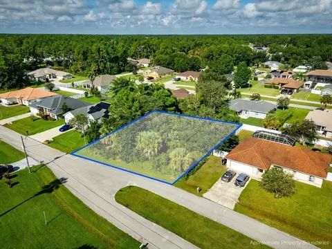 7 Big Bear Ln, Palm Coast, FL 32137